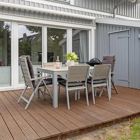Strandhaus Goldfasan Haus B Holiday home *
